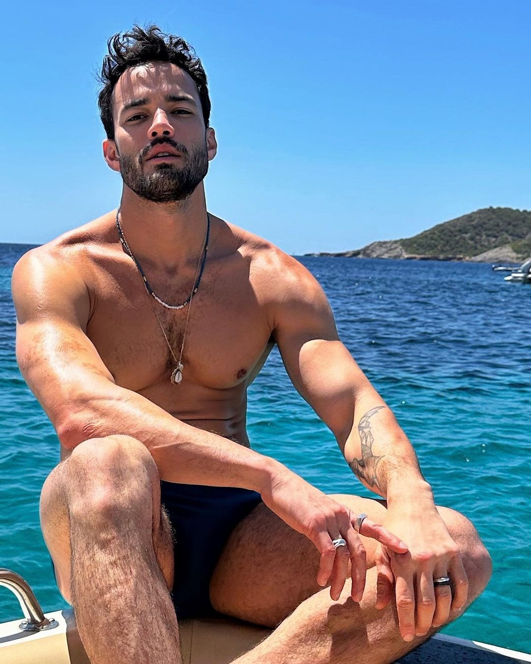 tumblr_4dd94dea90eba378388d7244cf9668b4_1bc25ba7_1280