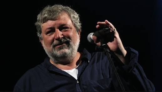 http://www.udine20.it/wp-content/uploads/2009/11/guccini.jpg