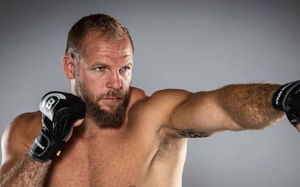 top-james-haskell-si-da-al-combattimento-diventer-un-lottatore-di-mma-18274